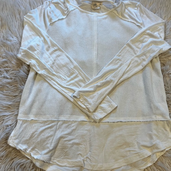 White Crow Tops - White Crow Women's Cream Long Sleeve Top